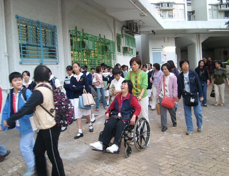 SL270200.JPG