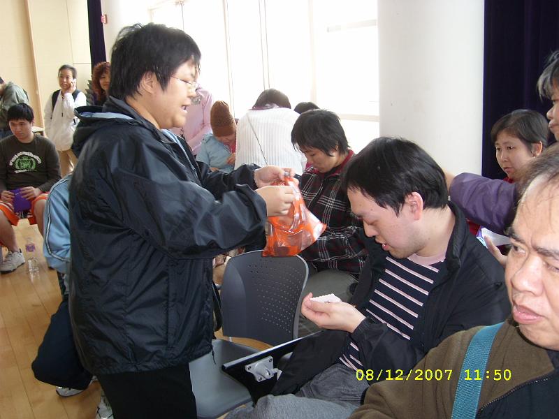 SL270699.JPG