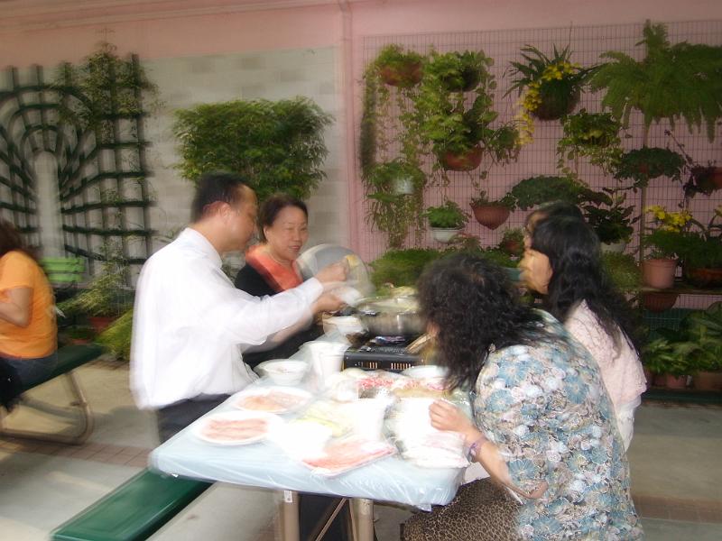 SL270405.JPG