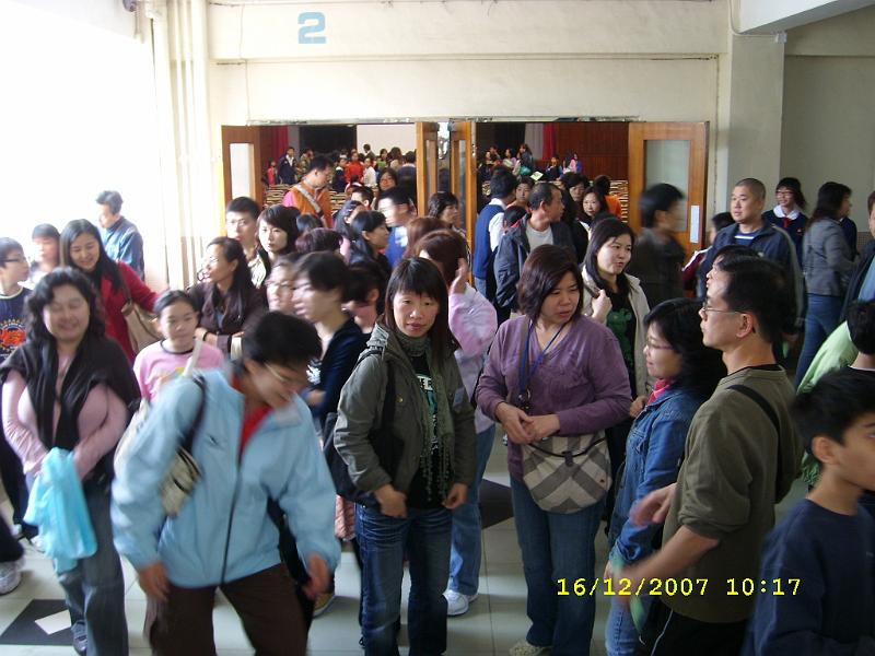 SL270105.JPG