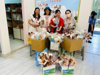 2025-06-06家教會親手製作花束送給畢業生2